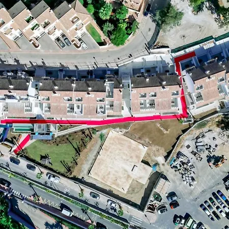 Lovley Close To Centro Plaza With Gated Community ,lr 1 מארבלה