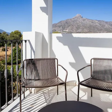 Lovley Close To Centro Plaza With Gated Community ,lr 1 דירה מארבלה